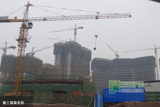 丽雅龙城3月工程进度：施工现场实拍