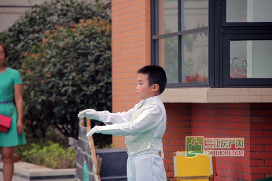 开学啦！人民路小学鲁能校区举办开学典礼