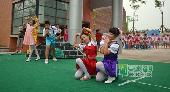 开学啦！人民路小学鲁能校区举办开学典礼