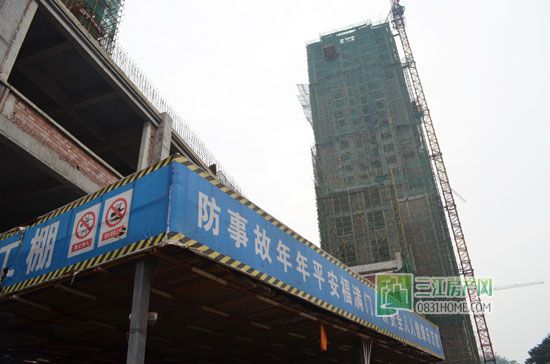 地标国际封顶大吉 准现房姿态喜迎“金九”