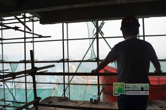 地标国际封顶大吉 准现房姿态喜迎“金九”