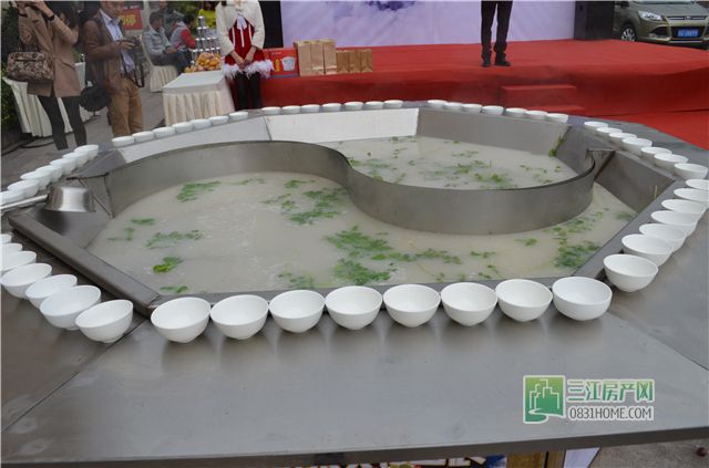 哟！西南轻工博览城美食之旅“嗨”起来！