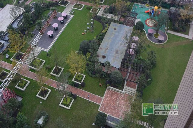 凯丽滨江A区中庭鸟瞰.jpg