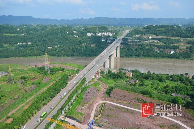 塞纳国际门口交通.jpg