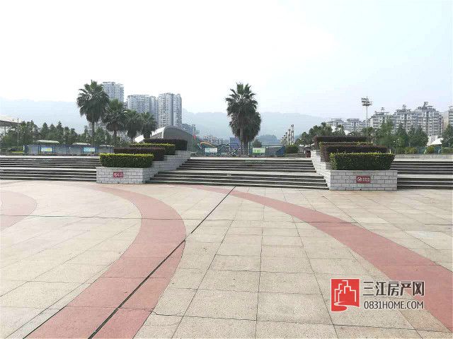 市政广场1.jpg