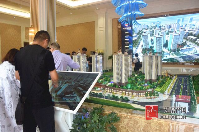 微信图片_20171008162322_副本.jpg