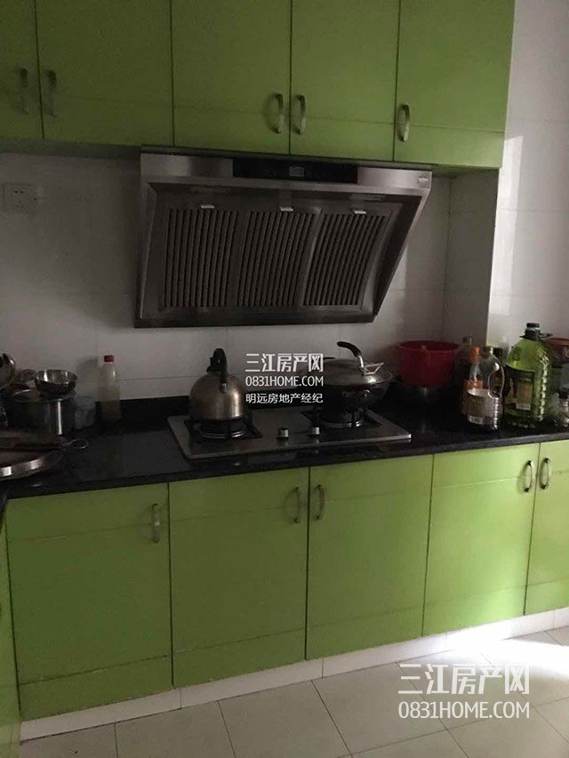 07144512bab06b1bd45848.jpg