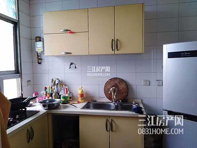 05141544afe1aae4844229.jpg
