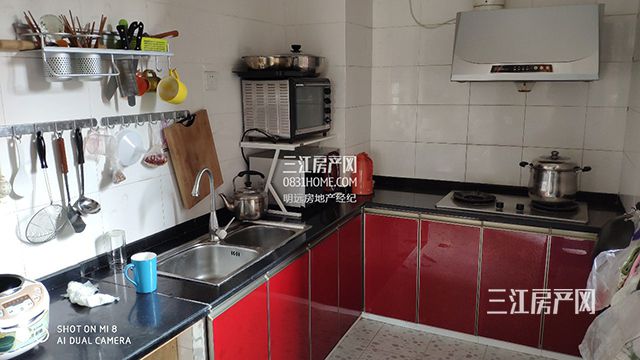 14152755d172ed20451538.jpg