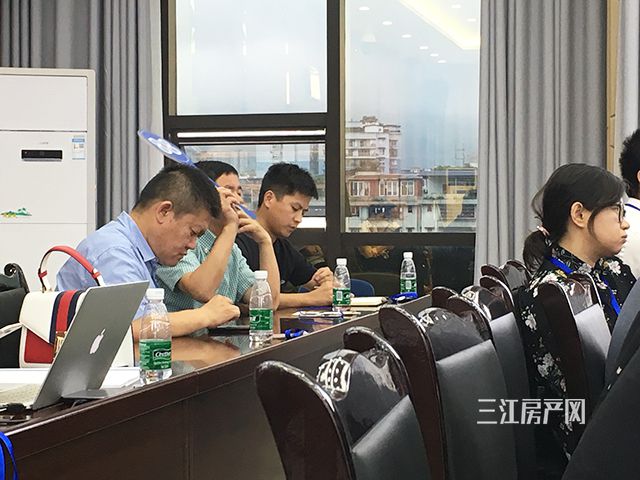 88号举牌.jpg