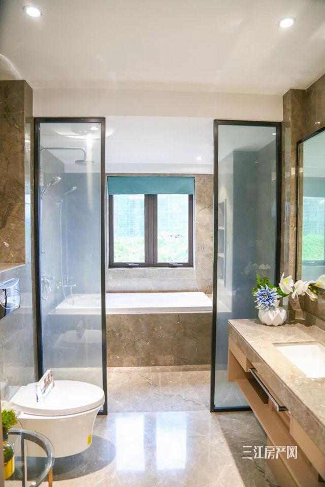 1563413185(1).jpg