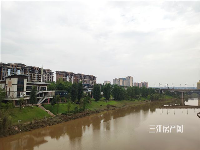 河.jpg