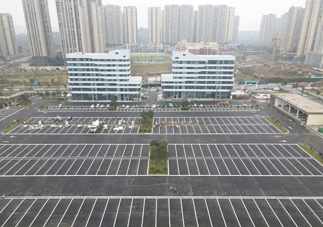 停车场.jpg