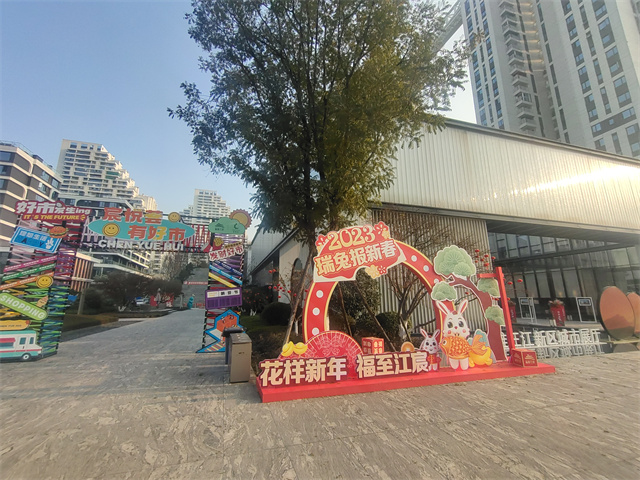 丽雅.jpg
