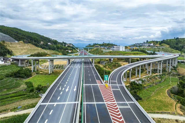 通车.jpg
