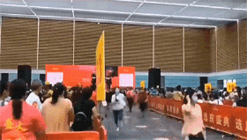 041417191e1b324b499559-(1).gif